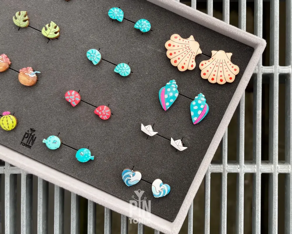 Jewelry - Stud Earrings Display Set - 16 Designs, Retail-Ready Assortment - PINTONIK