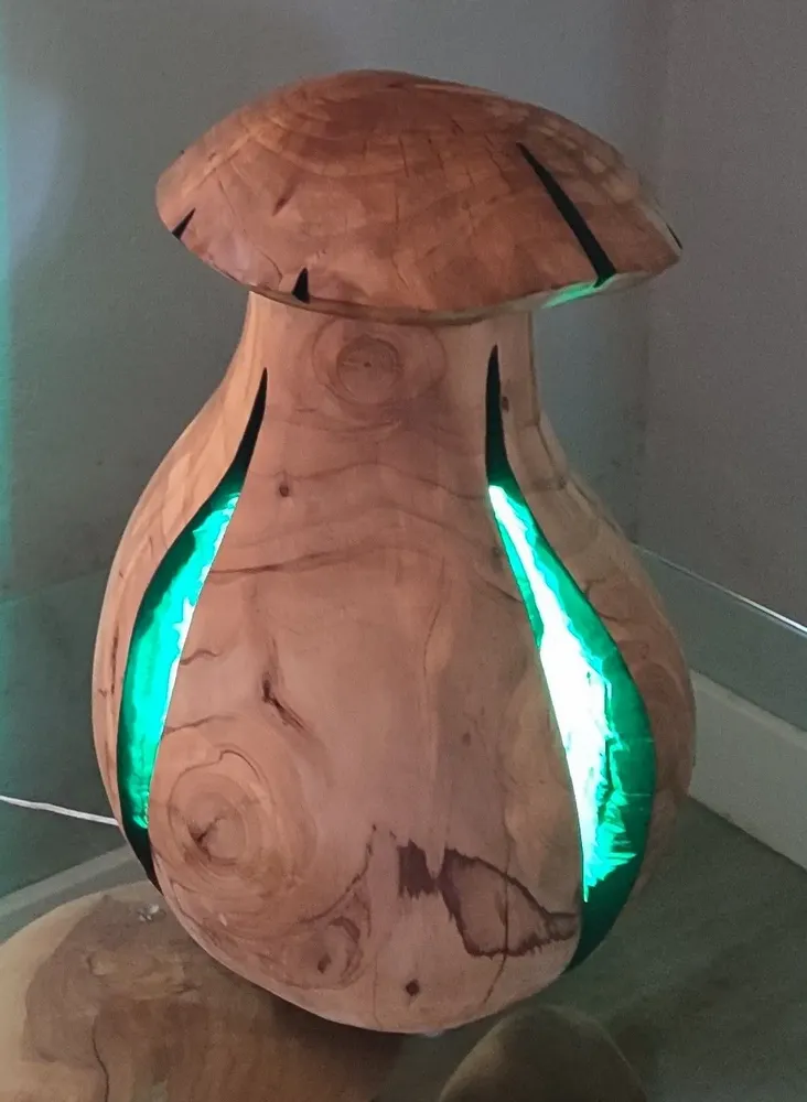 Pièces uniques - Cèpe lumineux tabouret sculpté en bois - BOIS DE LION