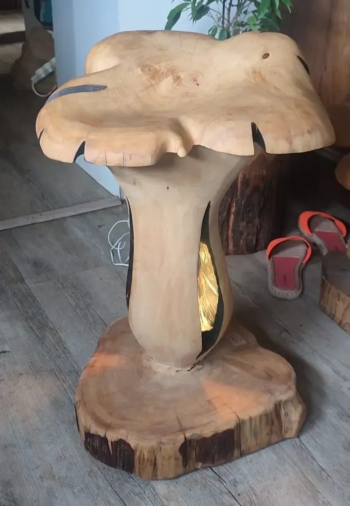 Pièces uniques - Girolles lumineuses sculptées en bois - BOIS DE LION