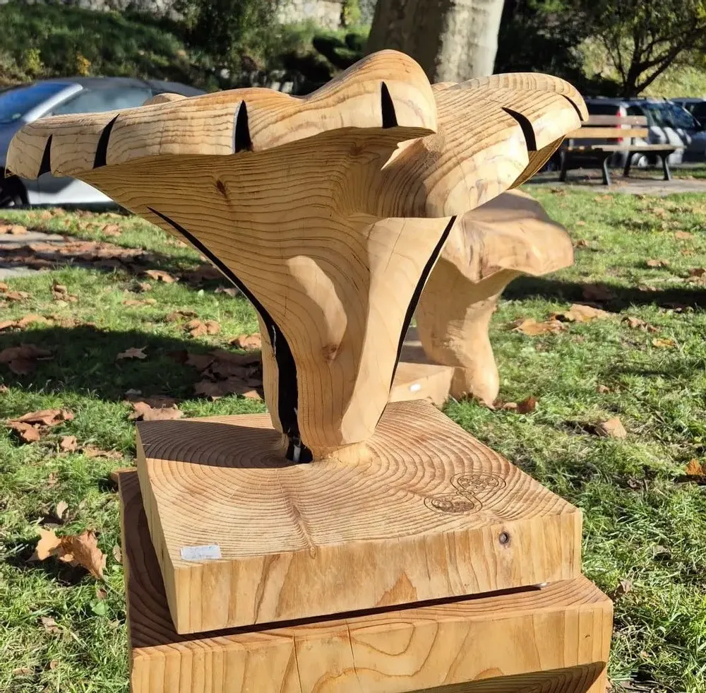 Pièces uniques - Girolles lumineuses sculptées en bois - BOIS DE LION