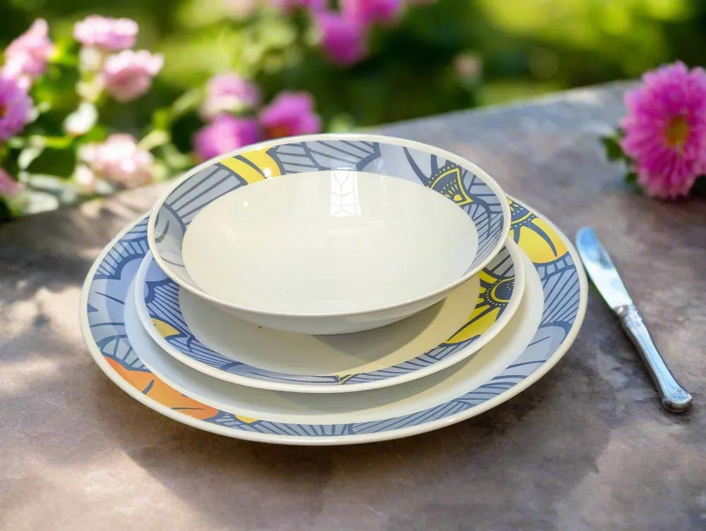 Cadeaux - Coffret d'exception en porcelaine française personnalisable - Motif Fleurs de Mariage WAX, 6 pièces uniques pour tables festives - KEMI HOME ART