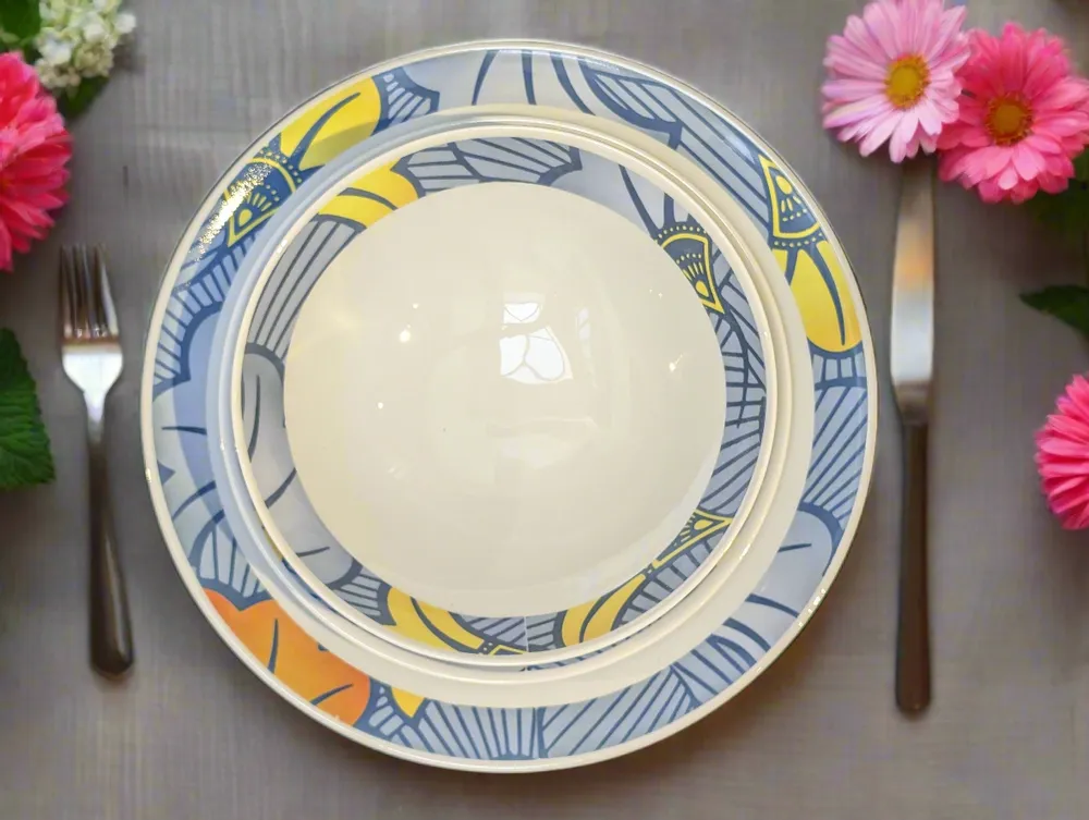 Cadeaux - Coffret d'exception en porcelaine française personnalisable - Motif Fleurs de Mariage WAX, 6 pièces uniques pour tables festives - KEMI HOME ART