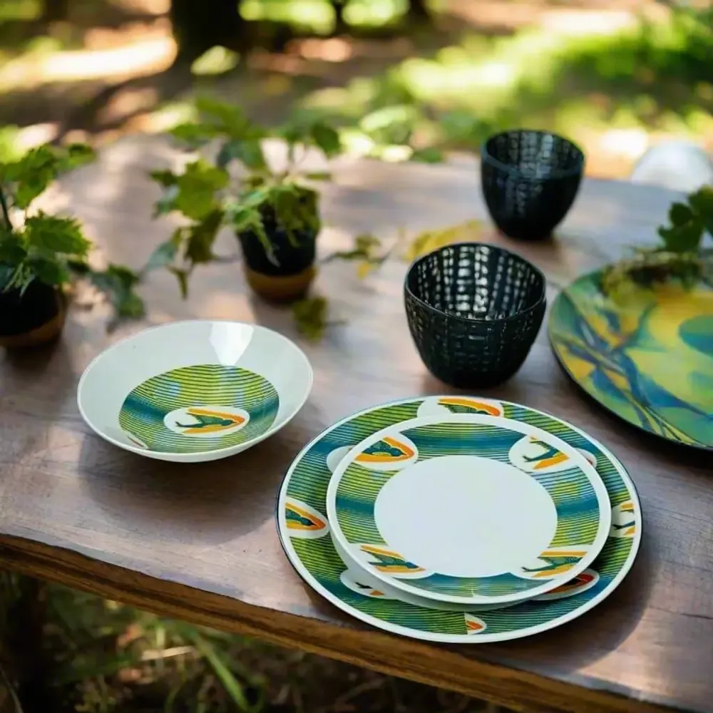 Gifts - Elegant Set of 6 Fine Porcelain Plates with WAX 'Swallows' Motif – Customizable & Made in France - KEMI HOME ART