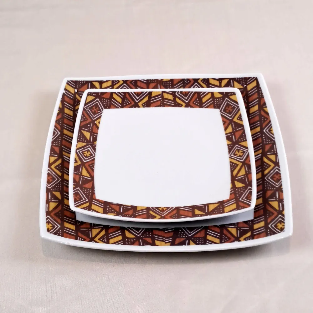 Cadeaux - Édition Limitée : Coffret de 6 Assiettes Carrées en Porcelaine Française Personnalisables – Motif Bogolan & Rhinocéros, Artisanat Unique - KEMI HOME ART