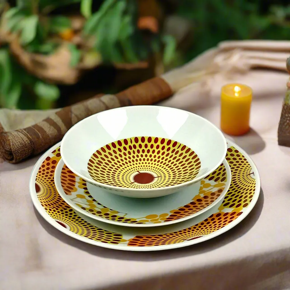 Cadeaux - Éclat d'Afrique : Coffret de 6 assiettes en porcelaine française personnalisables, motif wax unique Gammaphone orange - KEMI HOME ART