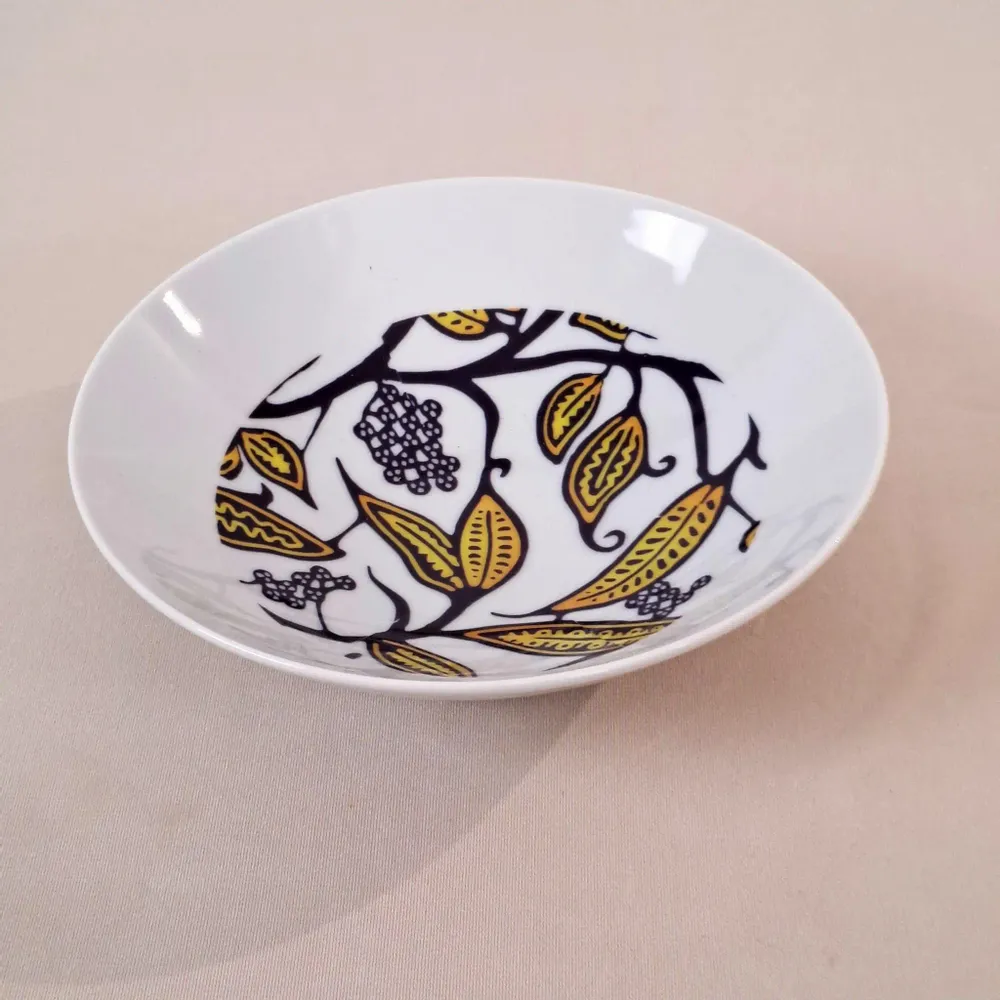 Gifts - Customizable Porcelain Plate Set - Unique Makaïva WAX Pattern - French Craftsmanship Elegance - KEMI HOME ART