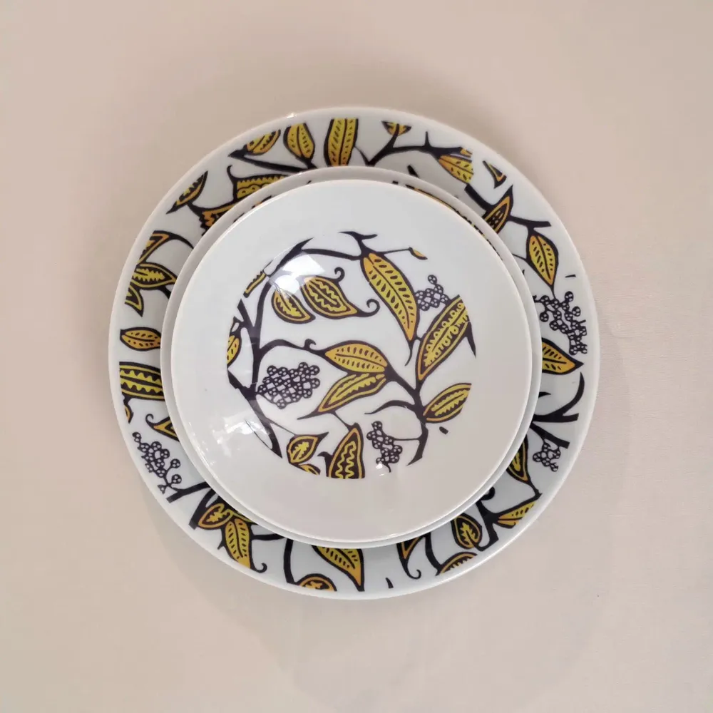 Gifts - Customizable Porcelain Plate Set - Unique Makaïva WAX Pattern - French Craftsmanship Elegance - KEMI HOME ART
