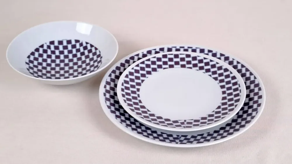 Cadeaux - Coffret d'assiettes en porcelaine personnalisables - Motif WAX Ludo Kouin, élégance africaine sur mesure pour vos repas - KEMI HOME ART