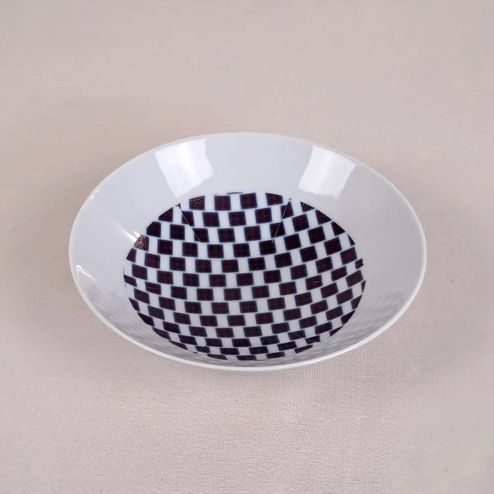 Cadeaux - Coffret d'assiettes en porcelaine personnalisables - Motif WAX Ludo Kouin, élégance africaine sur mesure pour vos repas - KEMI HOME ART