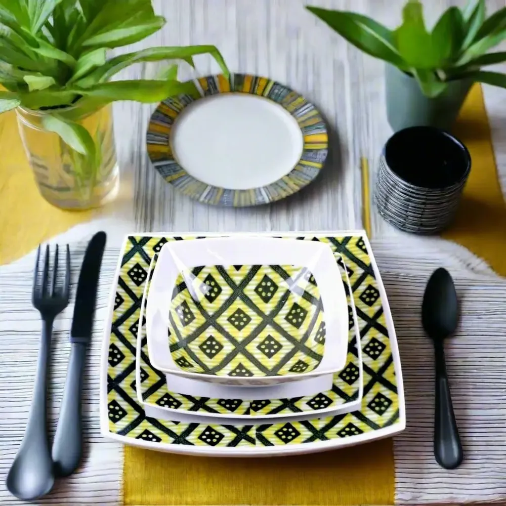 Cadeaux - Éclat Yoruba : Coffret de 6 assiettes en porcelaine française personnalisables, motif « Ibukunoluwa » – Artisanat d'exception sur mesure - KEMI HOME ART