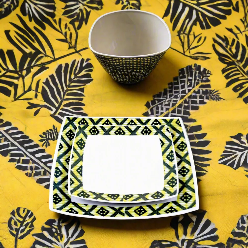 Cadeaux - Éclat Yoruba : Coffret de 6 assiettes en porcelaine française personnalisables, motif « Ibukunoluwa » – Artisanat d'exception sur mesure - KEMI HOME ART