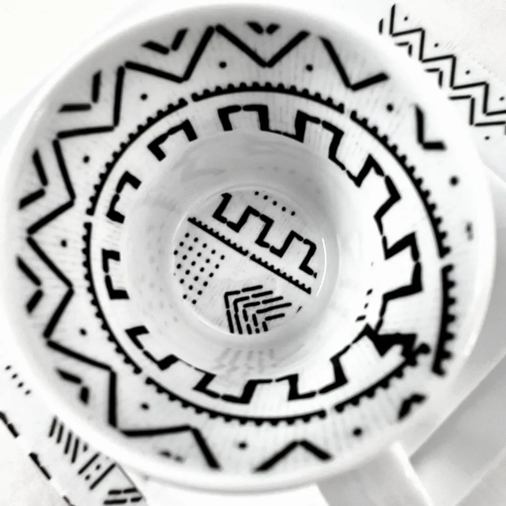 Gifts - Royal Glow: Set of 6 Customizable French Porcelain Plates with Kente or Kita African Patterns - KEMI HOME ART