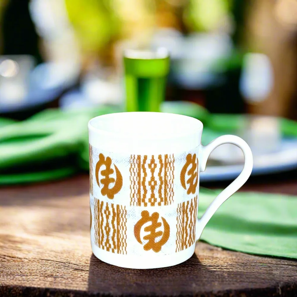 Cadeaux - Mug Adinkra Doré Personnalisable - Porcelaine Française Artisanale & Symboles Africains Uniques - KEMI HOME ART