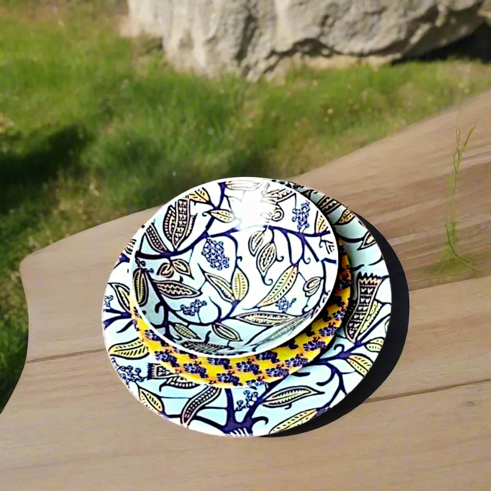 Gifts - Customizable Porcelain Plate Set: « Makaïva » WAX Pattern – African Elegance Made to Order - KEMI HOME ART