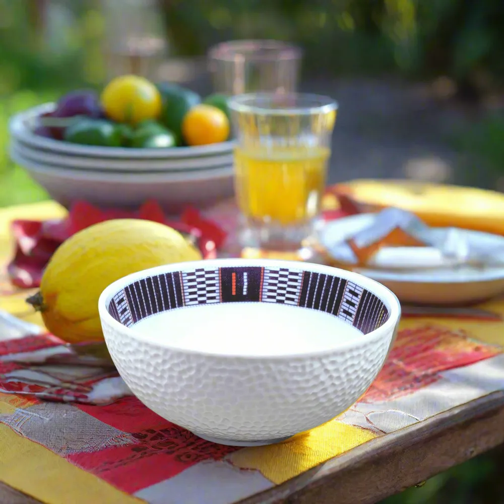 Gifts - Customizable French porcelain bowl: Senoufo indigo blue motif, sacred art and bespoke elegance - KEMI HOME ART