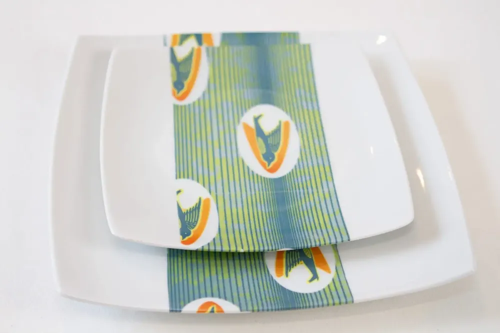 Gifts - WAX Sparkle: Set of 12 Customizable Square Plates in Fine Porcelain, Swallow Motif - French Handcrafted Made-to-Order - KEMI HOME ART