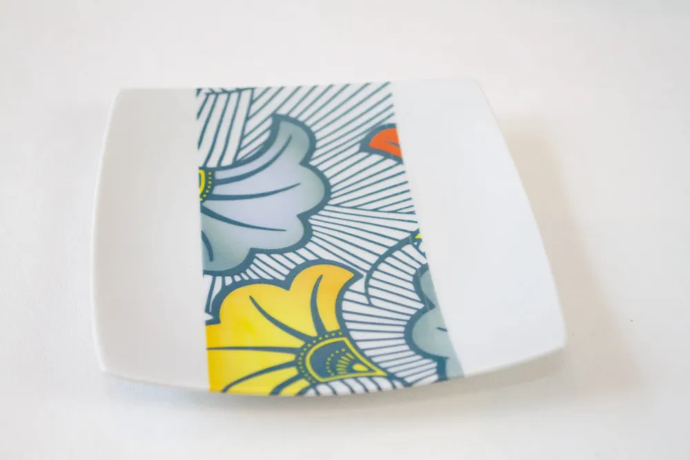 Gifts - Prestige Edition: Customizable Porcelain Plate Set with 'Grand Marriage Flowers' WAX Motif – African Elegance for Your Table - KEMI HOME ART