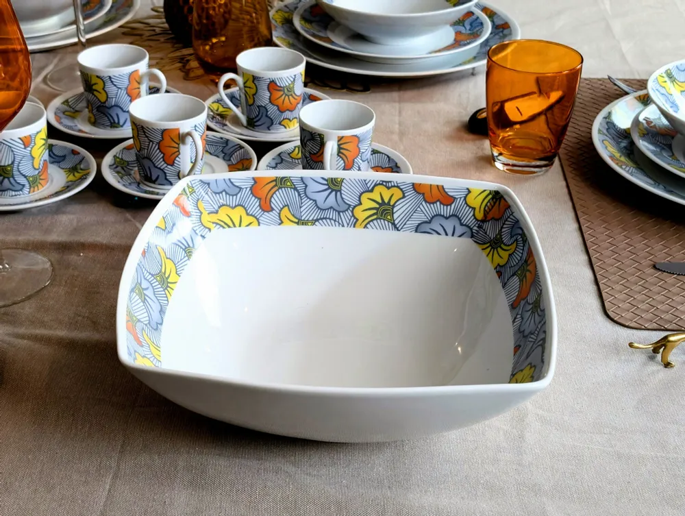 Gifts - Customizable Porcelain Bowl - 'Wedding Flowers' Wax Motif - African Elegance for Your Table - KEMI HOME ART