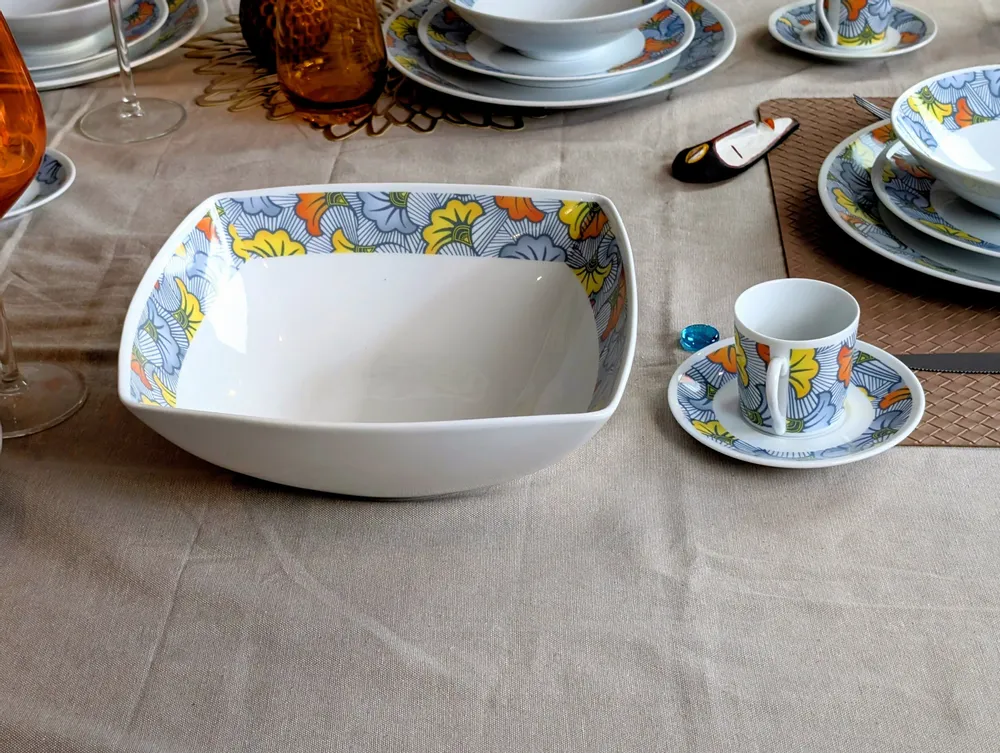 Gifts - Customizable Porcelain Bowl - 'Wedding Flowers' Wax Motif - African Elegance for Your Table - KEMI HOME ART