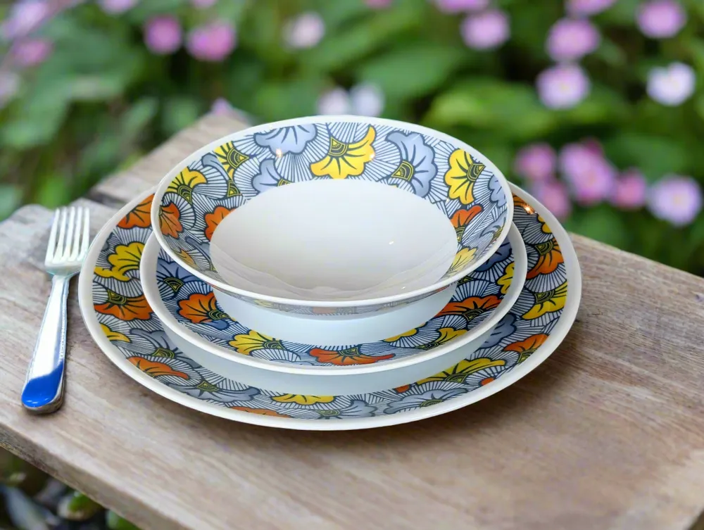 Gifts - Customizable Porcelain Plate Set - Wedding Flowers & Elegant Rings Motif - Unique Piece for Celebrations - KEMI HOME ART