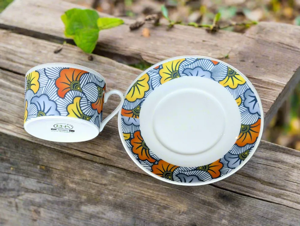 Gifts - Lovers' Tea Set: Customizable Porcelain Cup & Saucer - Exclusive 'Wedding Flowers' Wax Pattern - KEMI HOME ART