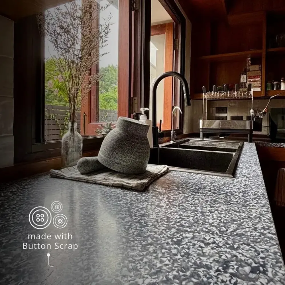 Other tables - Solid Surfaces - SONITE