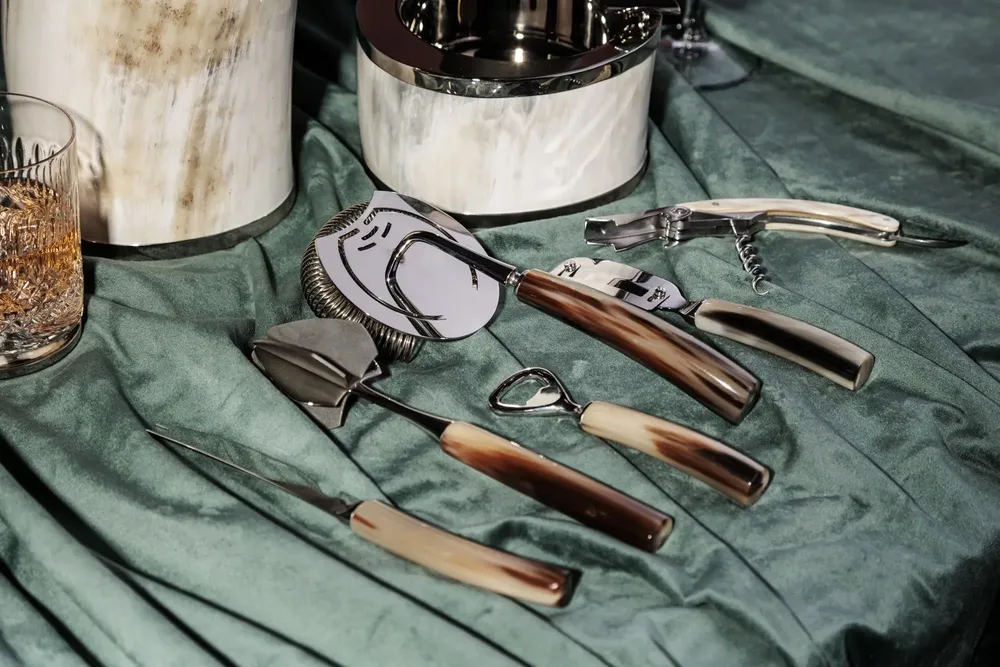 Wine accessories - Bar Set in Natural Horn - ZANCHI 1952