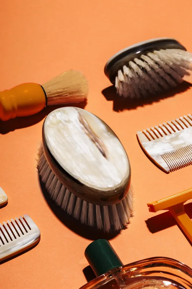 Accessoires cheveux - Brosse à cheveux en corne naturelle - ZANCHI 1952