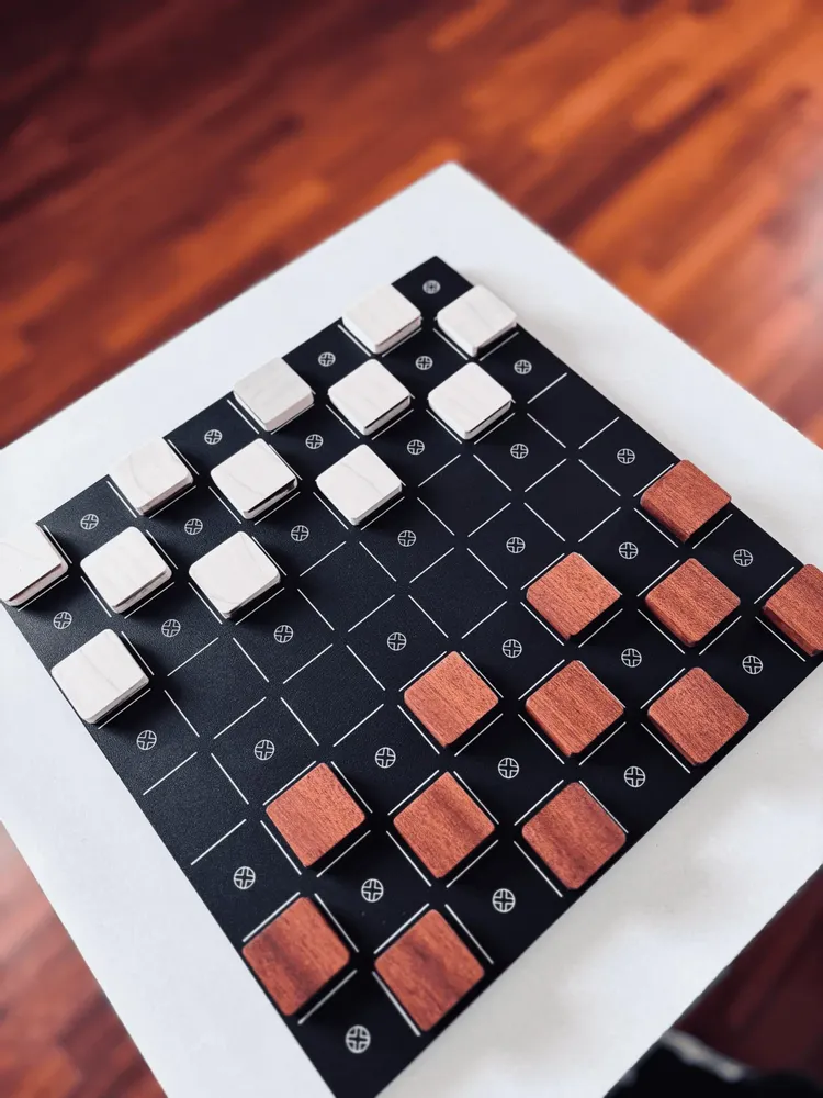 Objets design - Dames - SHALL WE PLAY A GAME?