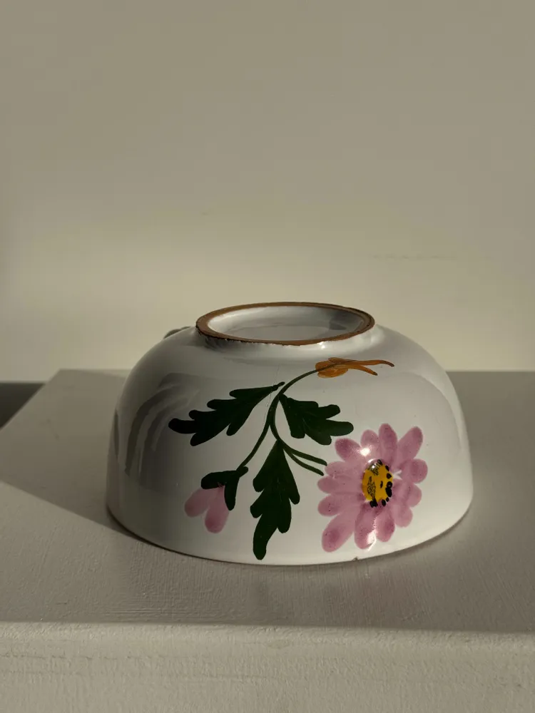 Tasses et mugs - Grande tasse en faïence à liseré rose et motif de fleurs rose H7 D15 - OFFICE OBJETS