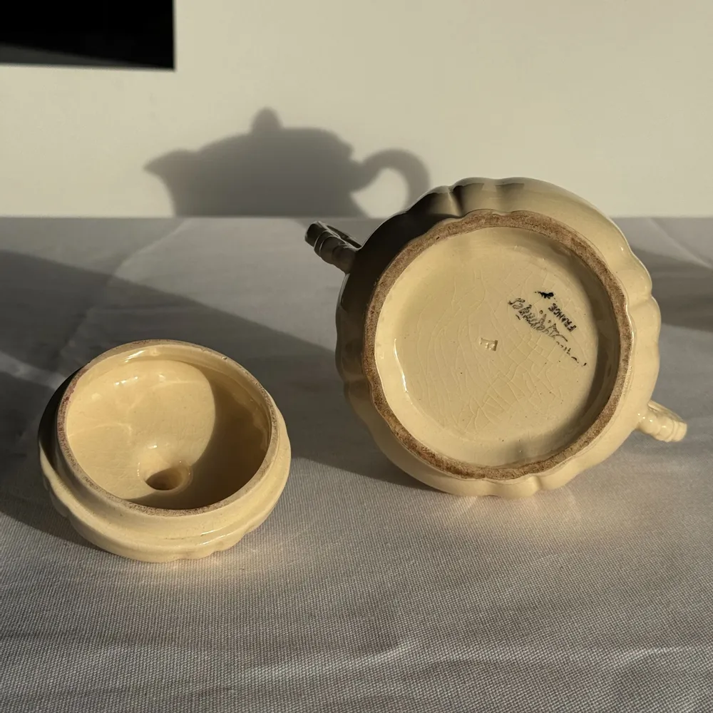 Accessoires thé et café - Théière crème et son pot à sucre Sarreguemines France - OFFICE OBJETS