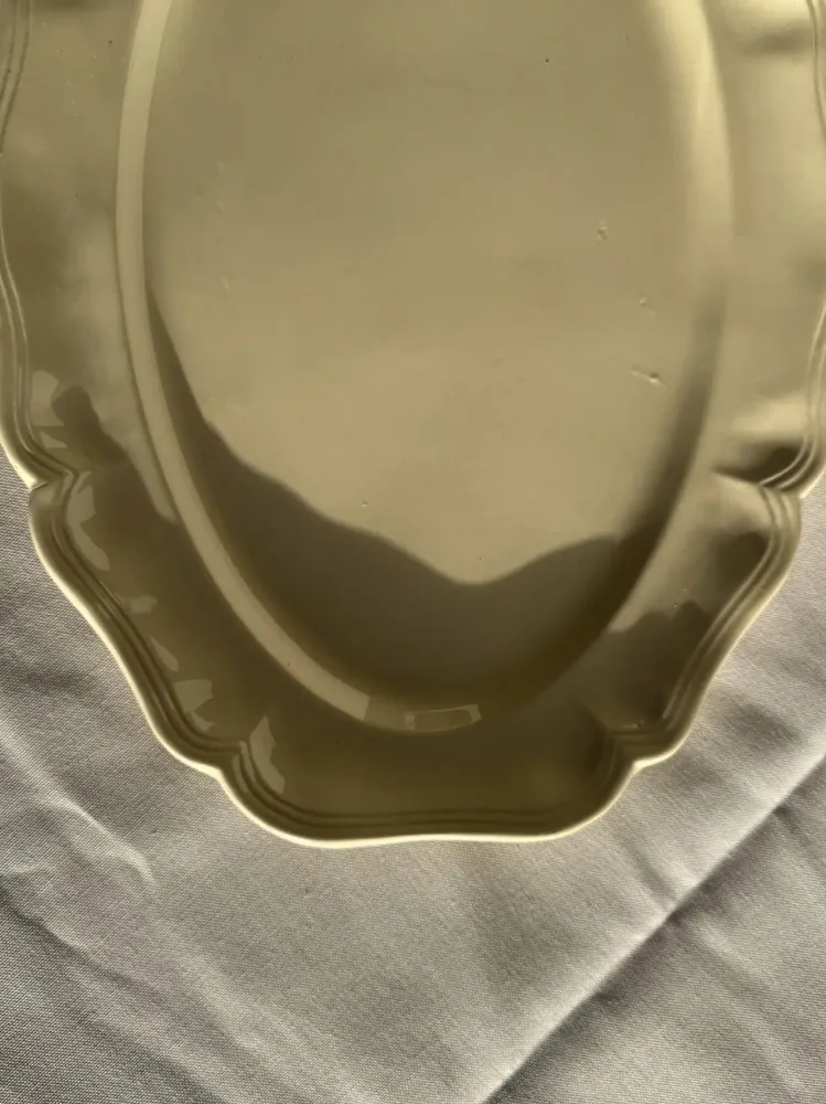 Platter and bowls - Large oval dish in cream earthenware Sarreguemines France L44 - OFFICE OBJETS