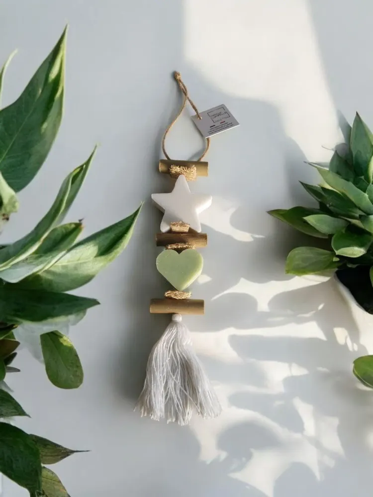 Savons - Tresse 1 Savon Etoile Bergamote 1 Cœur Verveine - FABRIQUE LOMAELLE