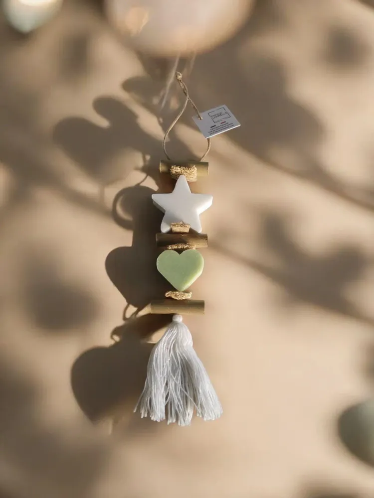 Savons - Tresse 1 Savon Etoile Bergamote 1 Cœur Verveine - FABRIQUE LOMAELLE