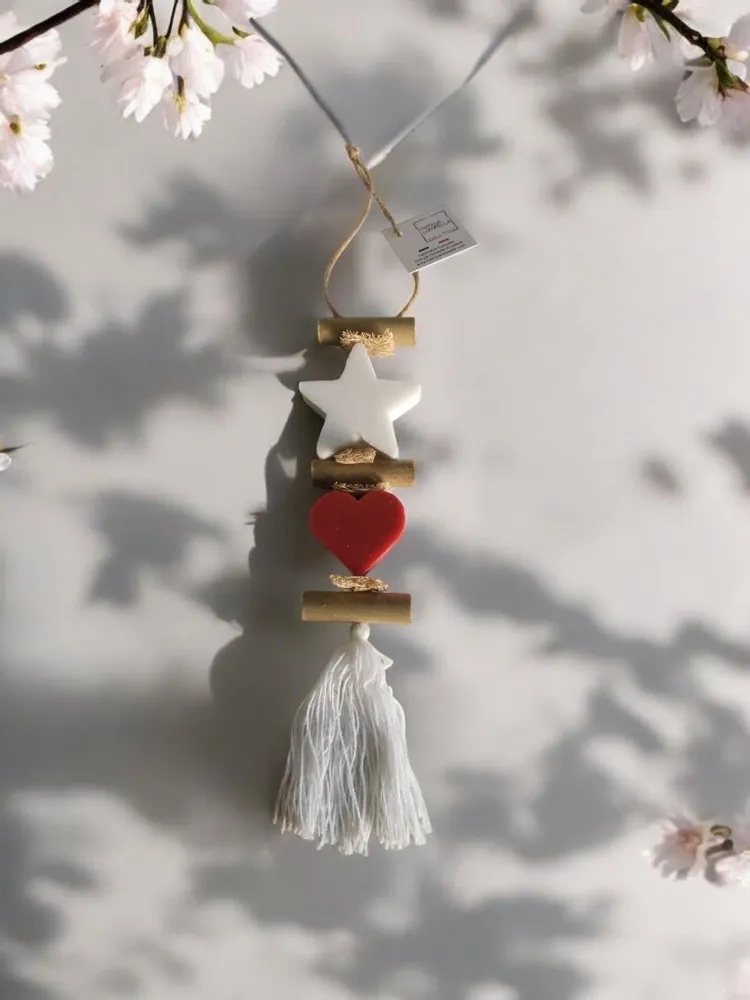 Savons - Tresse 1 Savon Etoile Blanche et 1 Savon Cœur Fruit Rouge - FABRIQUE LOMAELLE