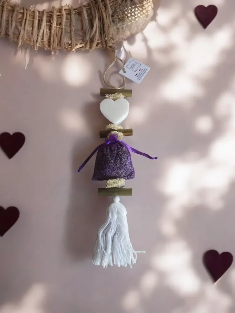 Soaps - Braided 1 White Heart Bergamot Soap with Lavender Sachet - FABRIQUE LOMAELLE