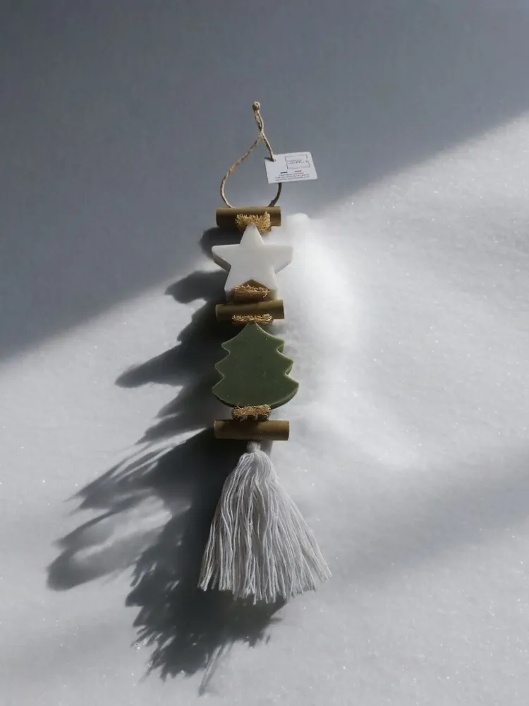 Savons - Tresse 1 Savon Etoile Bergamote 1 Savon Sapin Vert - FABRIQUE LOMAELLE