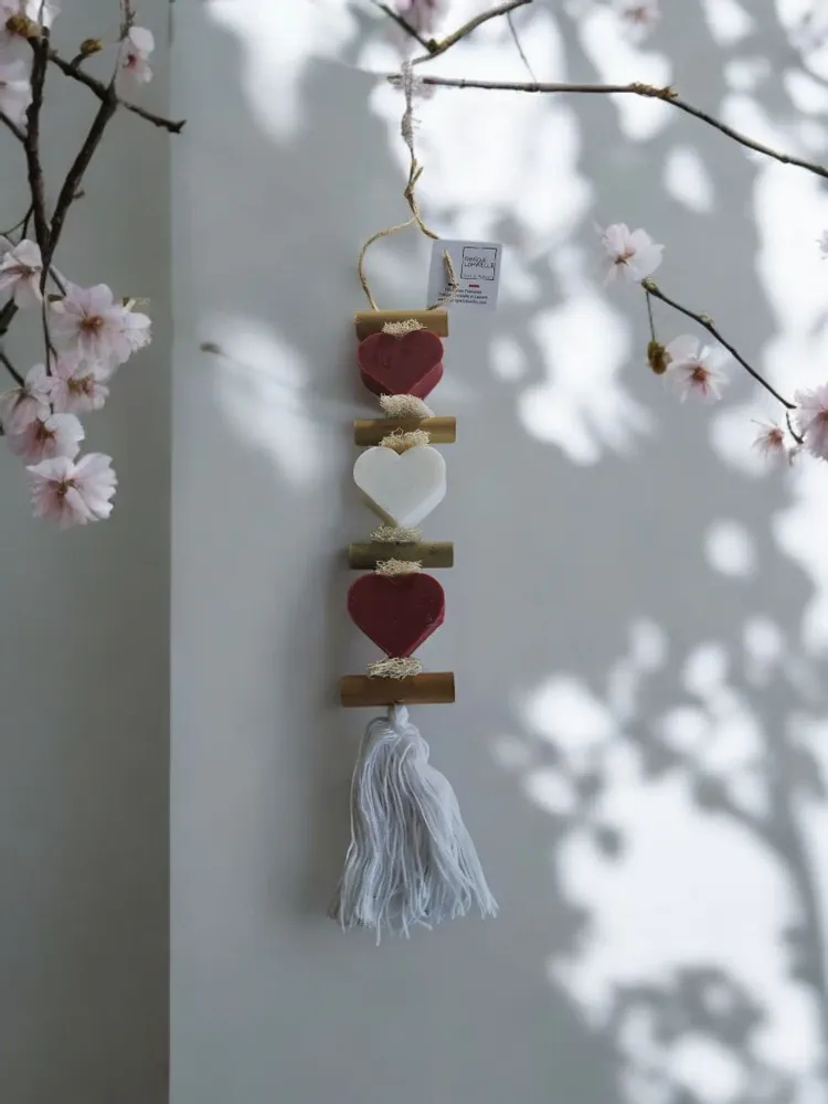 Savons - Tresse 1 Savon Cœur Nag Champa 1 Savon Cœur Bergamote 1 Savon Cœur Nag Champa - FABRIQUE LOMAELLE