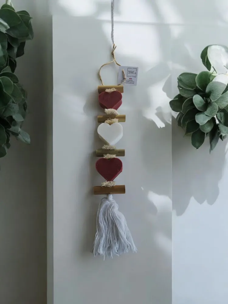 Savons - Tresse 1 Savon Cœur Nag Champa 1 Savon Cœur Bergamote 1 Savon Cœur Nag Champa - FABRIQUE LOMAELLE