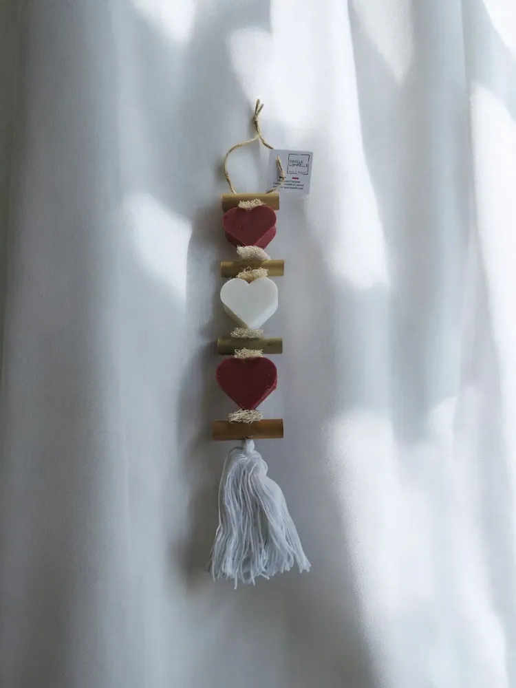 Savons - Tresse 1 Savon Cœur Nag Champa 1 Savon Cœur Bergamote 1 Savon Cœur Nag Champa - FABRIQUE LOMAELLE