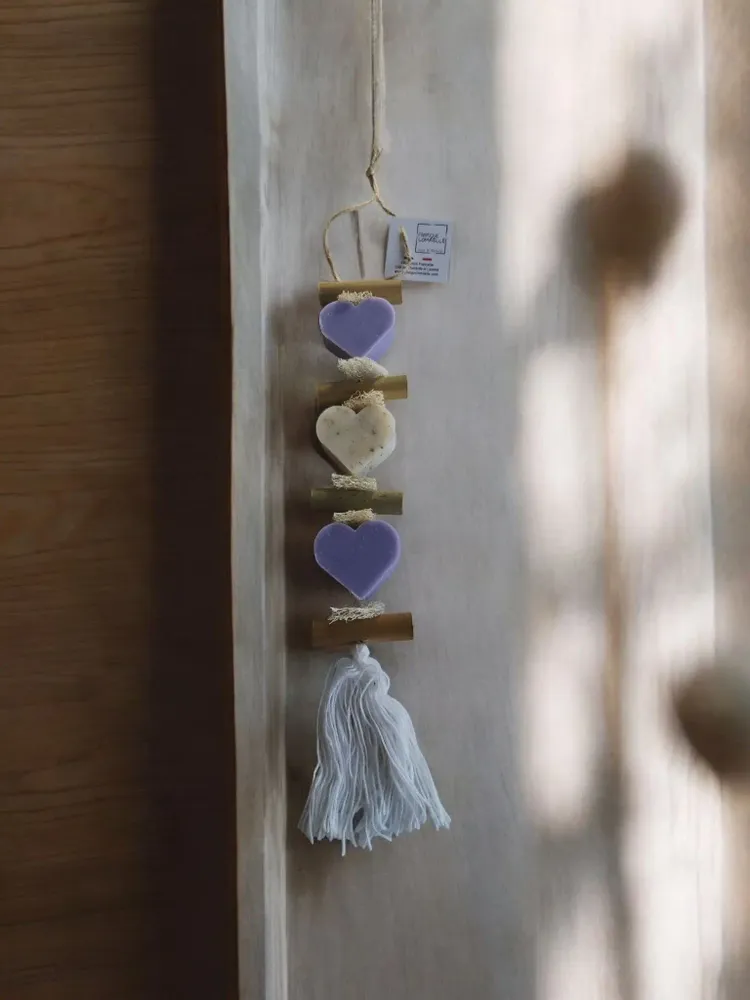 Savons - Tresse 1 Savon Cœur Lavande 1 Savon Cœur Lavande Fleur 1 Savon Cœur Lavande - FABRIQUE LOMAELLE