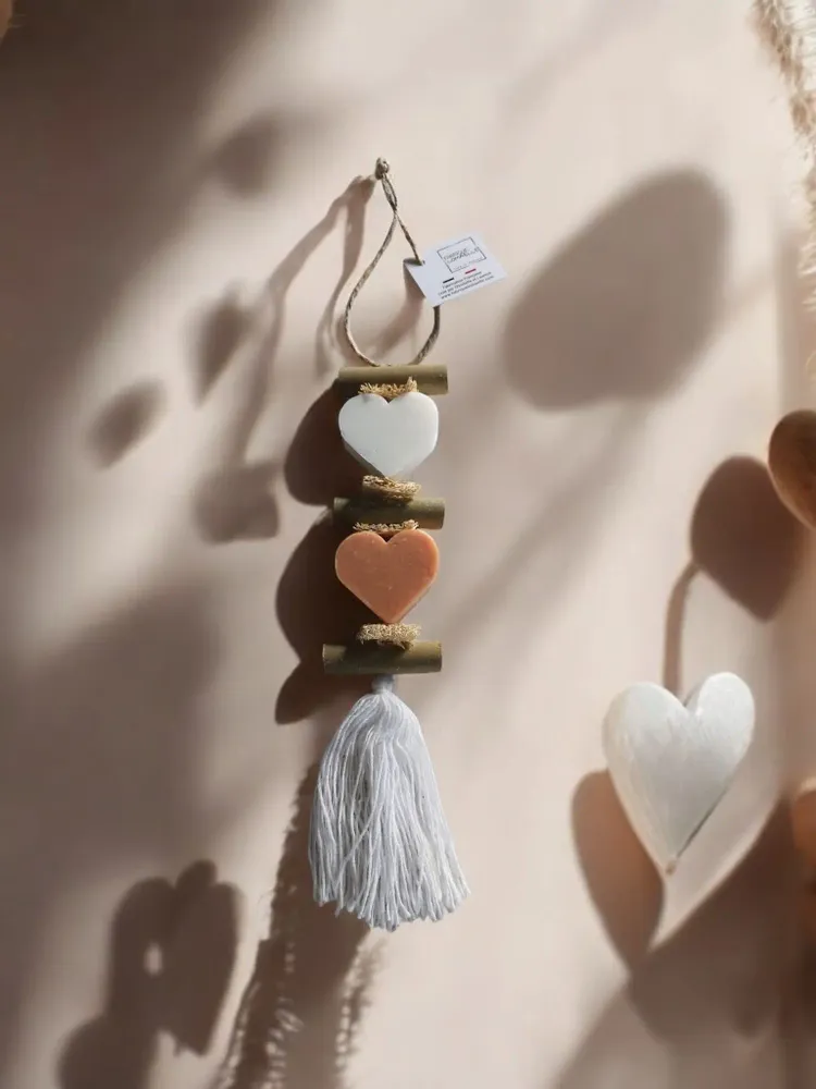 Savons - Tresse 1 Savon Cœur Blanc et 1 Savon Cœur Fleur D'oranger - FABRIQUE LOMAELLE