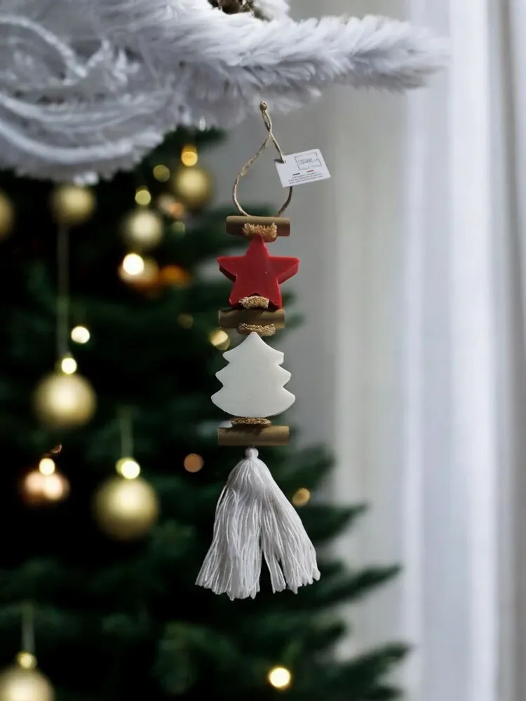 Soaps - Braided soap: 1 Star Red Fruit soap and 1 White Fir Bergamot soap - FABRIQUE LOMAELLE