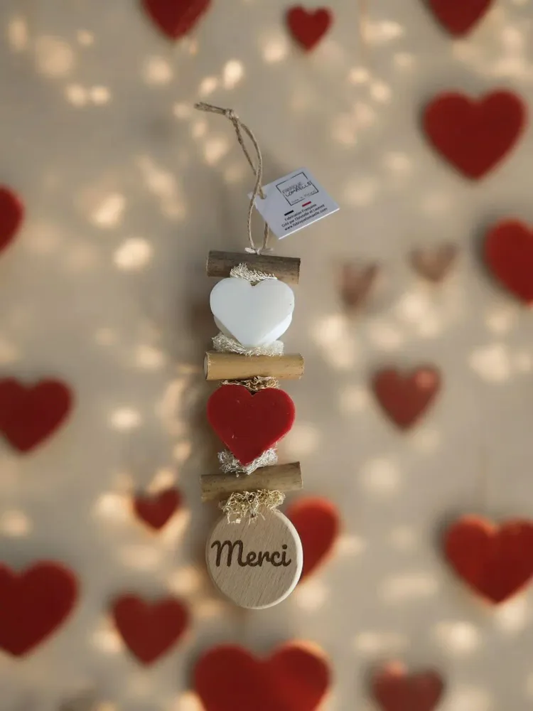 Savons - Tresse 1 Coeur Bergamote 1 Coeur Fruit Rouge 1 Rond bois "Merci" - FABRIQUE LOMAELLE