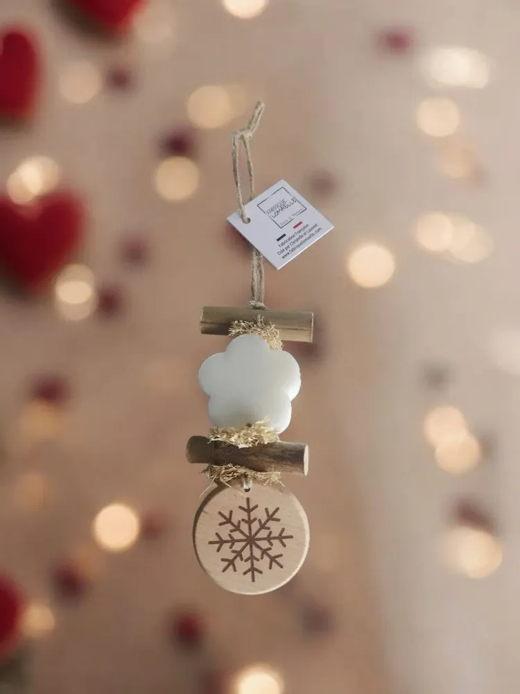 Savons - Tresse 1 Fleur Blanche Bergamote avec Rond bois "Flocon" - FABRIQUE LOMAELLE