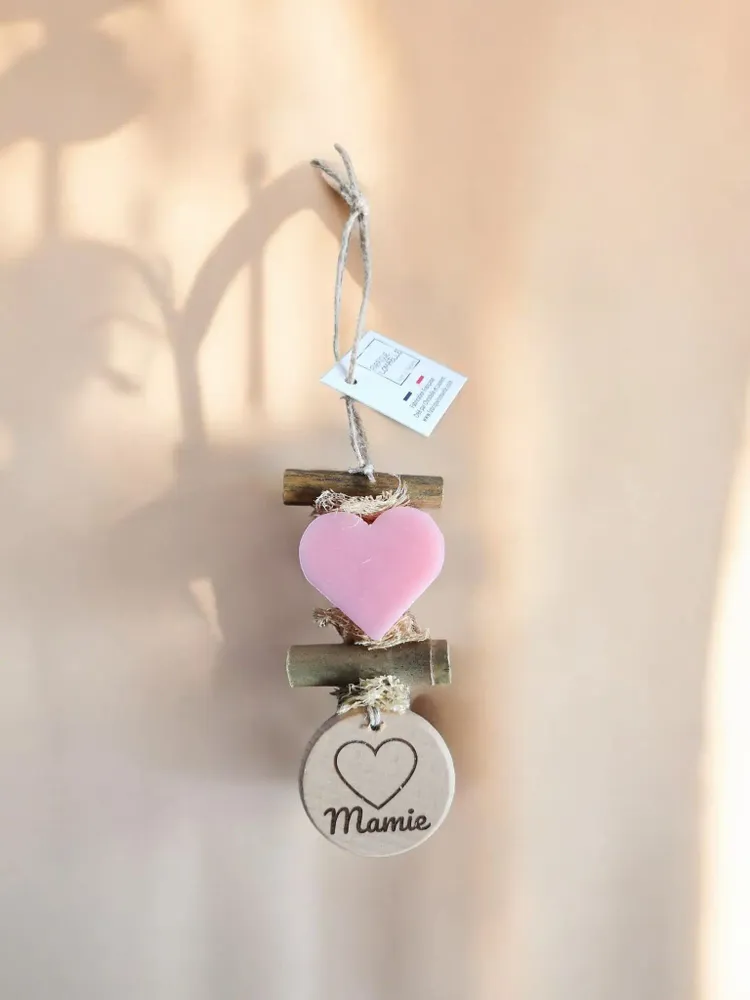 Soaps - Braided 1 Pink Heart Soap with Wooden Round "Grandma" - FABRIQUE LOMAELLE