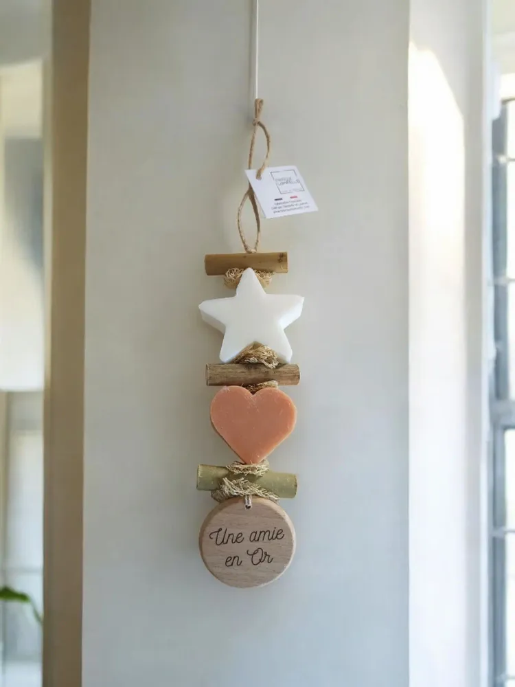 Soaps - Braid 1 Star Bergamot 1 Heart Orange Blossom 1 Wooden Round "a golden friend" - FABRIQUE LOMAELLE