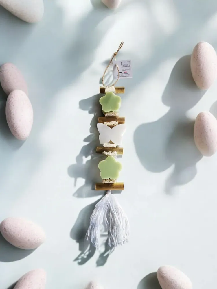 Savons - tresse 1 savon fleur verveine 1 savon papillon bergamote 1 savon fleur verveine - FABRIQUE LOMAELLE