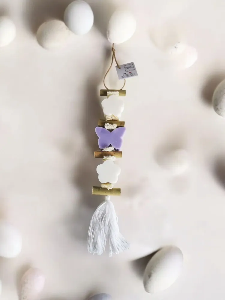 Savons - tresse 1 Savon Fleur Bergamote 1 Savon Papillon Lavande 1 Savon Fleur Bergamote - FABRIQUE LOMAELLE