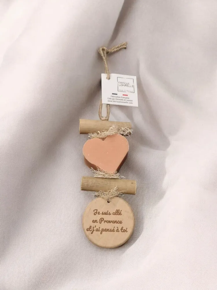 Savons - Tresse 1 Cœur Fleur d'Oranger avec Rond Bois "Je suis allé en ..." - FABRIQUE LOMAELLE